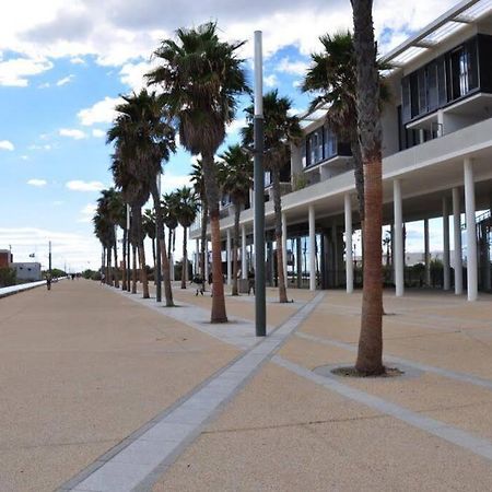 La Plage Vous Appartient - Studio Cabine Vue Mer Apartment Sete Exterior photo